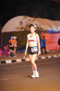 BIB: 
                            <button type="button" onclick="openModal(23731274)" class="btn btn-primary btn-sm float-right btn-popup" data-toggle="modal" data-target=".modal-high-quality">
                        <i class="fas fa-shopping-cart"></i> Add to Cart
                    </button>
                                            <button type="button" onclick="isThisMe(23731274, true)" class="btn btn-success btn-sm float-right btn-popup btn-isme hidden" data-toggle="tooltip" data-placement="bottom" title="นี่คือรูปของคุณใช่ไหม คลิกที่นี่เพื่อเอาเข้าอัลบั้ม">
                        <i class="fas fa-plus"></i> Add to album
                    </button>
                    <button type="button" onclick="isThisMe(23731274, false)" class="btn btn-warning btn-sm float-right btn-popup btn-isnotme hidden">
                        <i class="fas fa-ban"></i> Remove from album
                    </button>